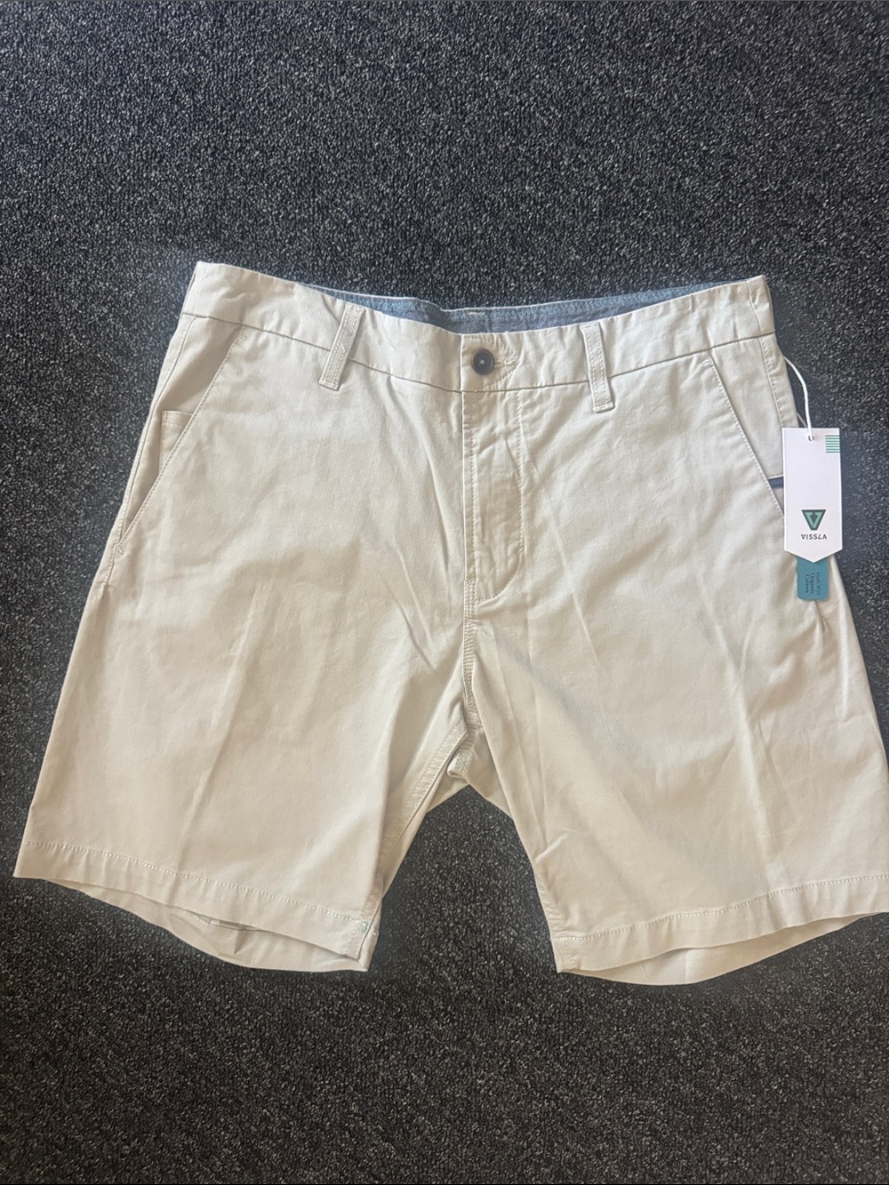 VISSLA Men's Light Khaki Flat Front Shorts